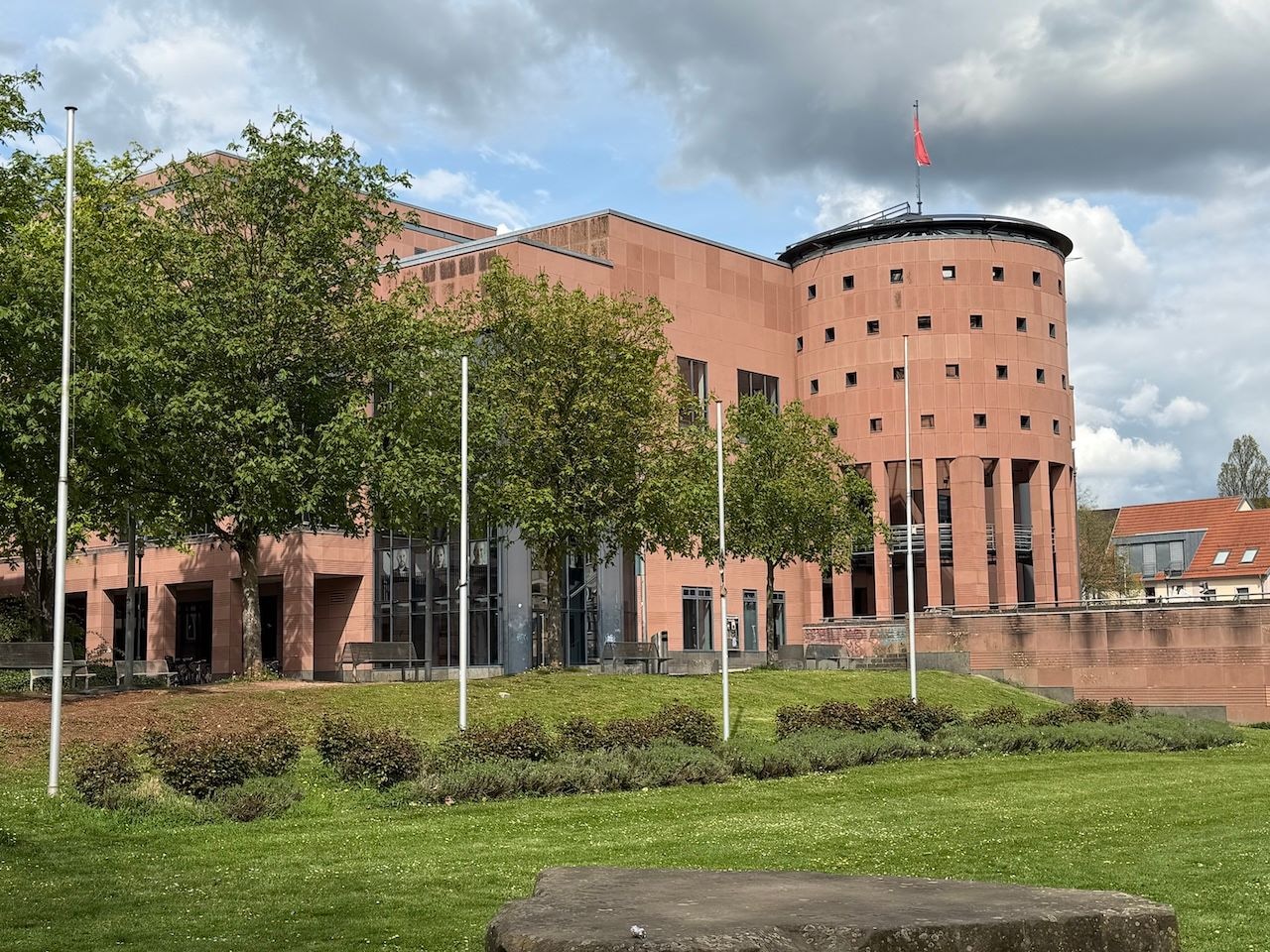 Pfalztheater Kaiserslautern: Kulturelle Erleuchtung für die geistige Elite der Westpfalz