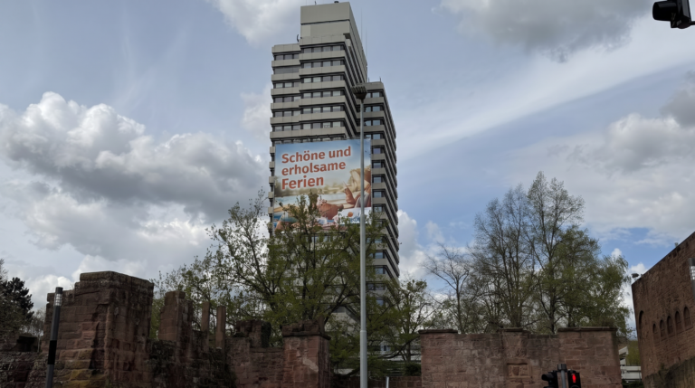 SCHOCK-RECHNUNG FÜR ELTERN: Ferienbetreuung in Kaiserslautern jetzt Luxusgut für Besserverdienende?